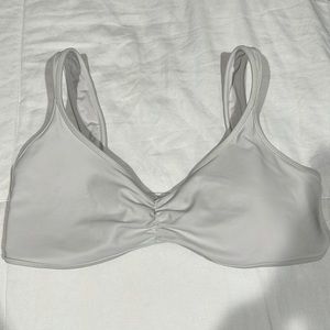 Bikini top with adjustable back ties